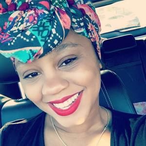 Meet your Posher, Dominique